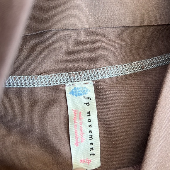 Free People Movement You’re A Peach Shorty Shorts Elderberry Tea - Picture 3 of 5